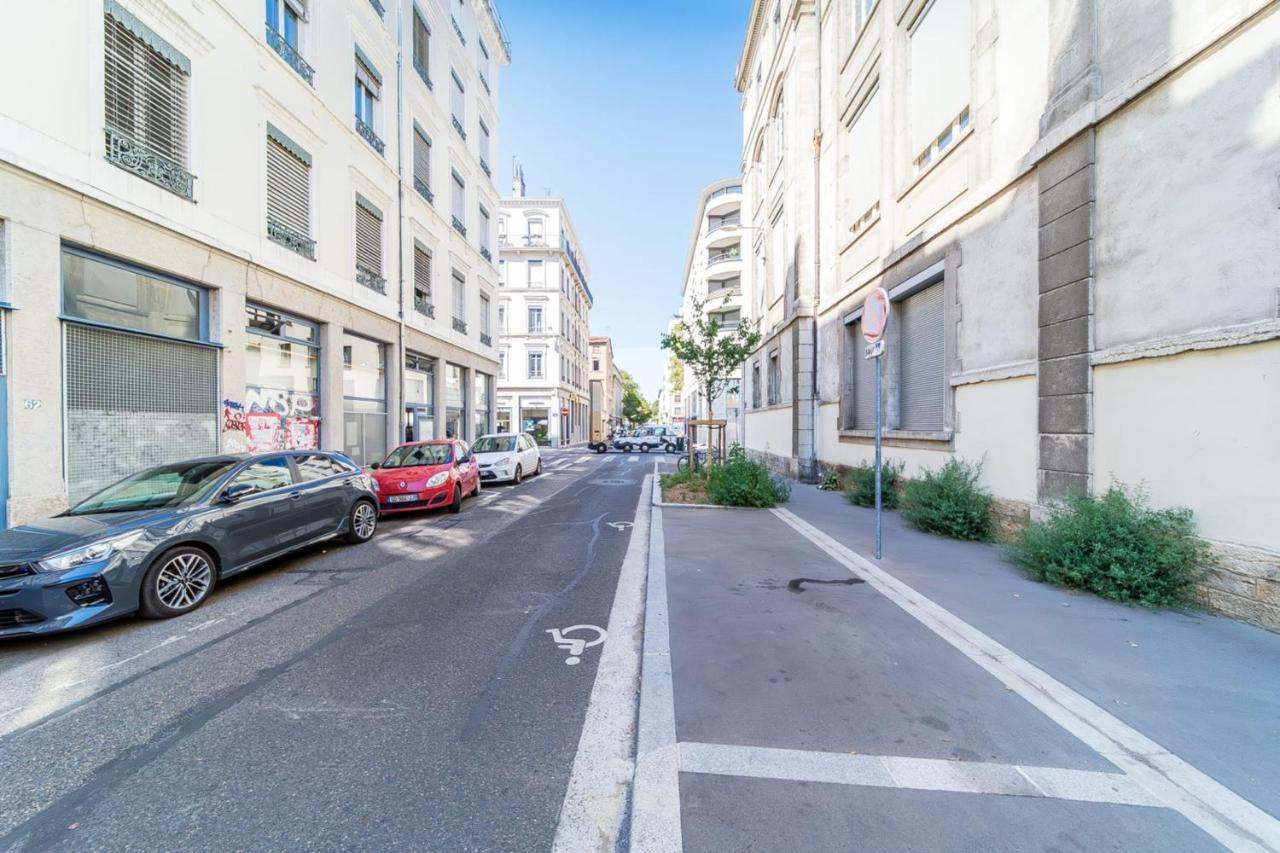 Apartment Le Petit Chaponnay - Charming For 2 Near Saxe Gambetta Lyon
